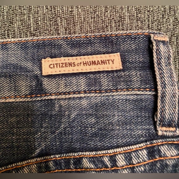 Citizens Of Humanity Daisy Relaxed Tapered Leg Jeans Medium Wash Size 28 EUC - Picture 6 of 9